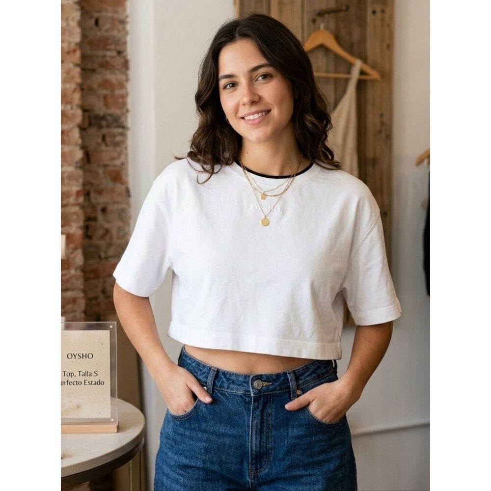 OYSHO White Boxy Cropped T-Shirt with Bylish White Crop Top with Black Accents